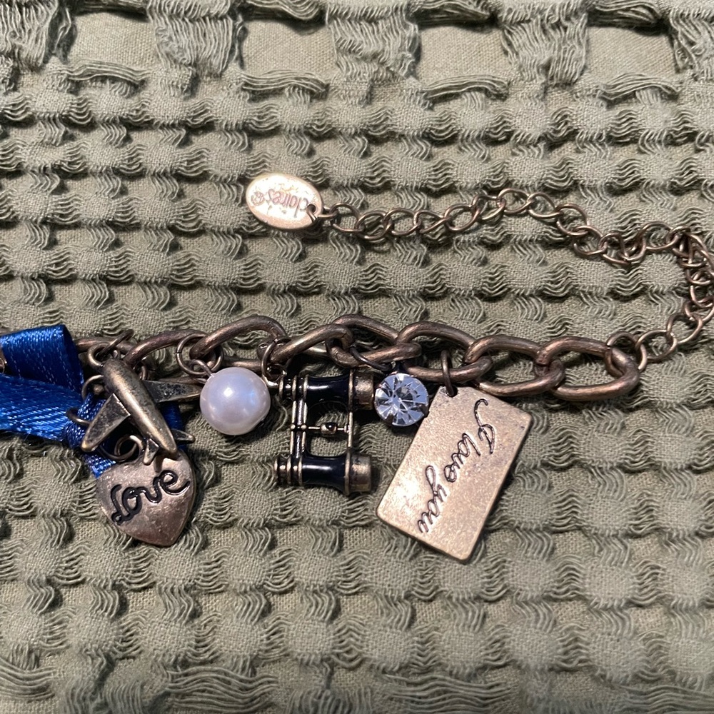 Vintage Claire’s Charm Bracelet - Picture 2 of 5